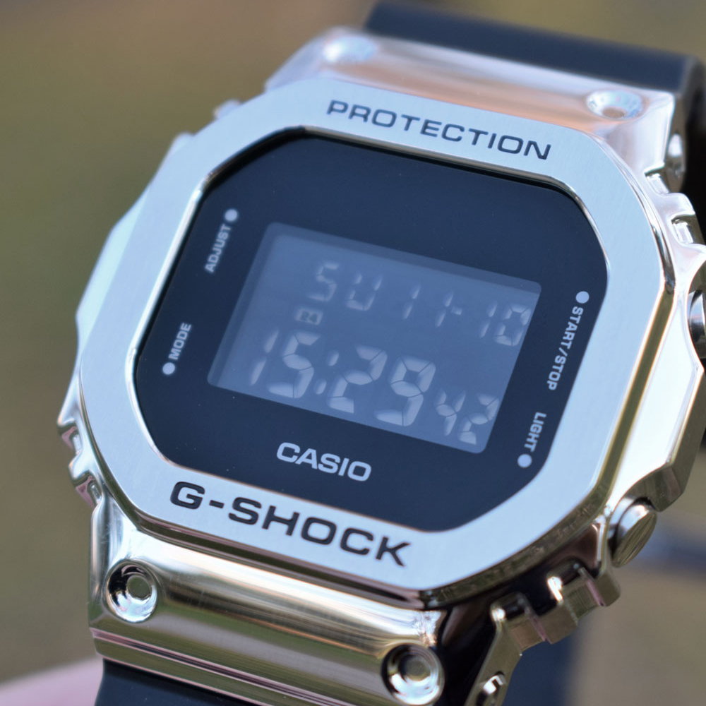 Японские наручные часы мужские Casio G-SHOCK GM-5600-1ER с хронографом | Casio 